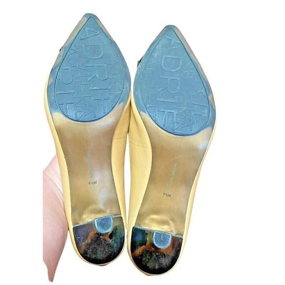Adrienne Vittadini Tan Heels With Bows Sz.9.5M - Picture 4 of 7